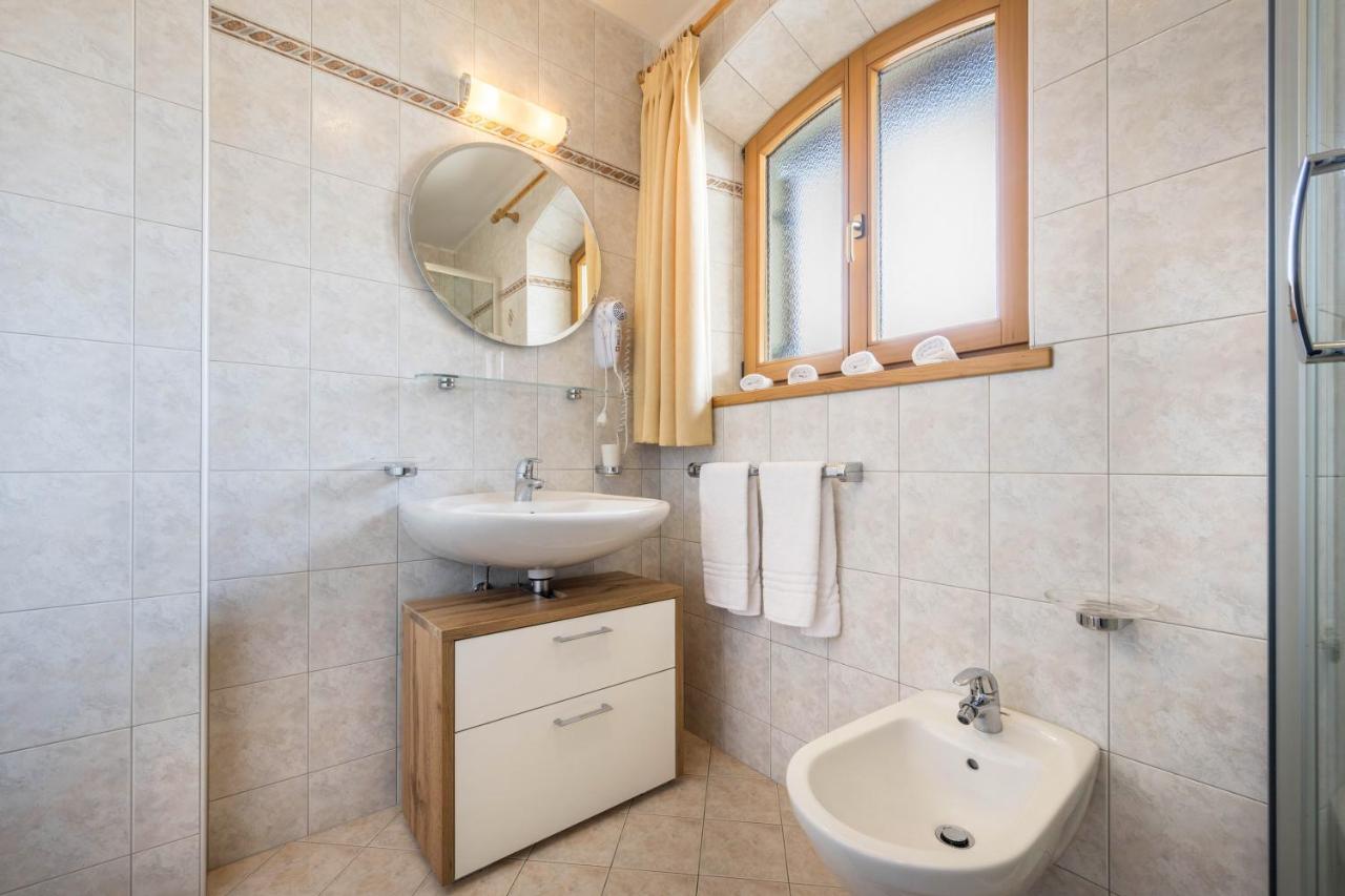 Manuel'S App Watschinger -Edelweiss Apartment Sexten ภายนอก รูปภาพ